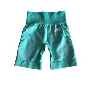 ADAPT Pursue Fitness NWT Seamless Shorts Aqua Teal Size: XS